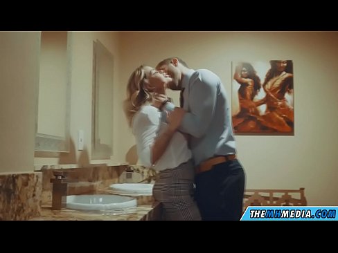 ❤️ Apabila awek berambut perang menggoda anda di tandas awam ️ Video lucah pada ms.com-porn-hat.ru ❌️